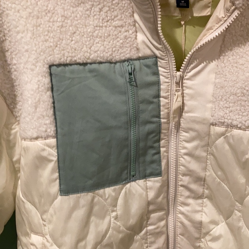 Universal Tread Jacket - Picture 2 of 7